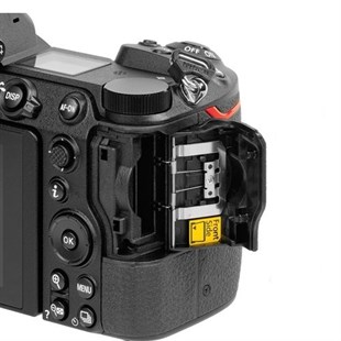 Nikon Z7 Body + FTZ Mount Adaptör