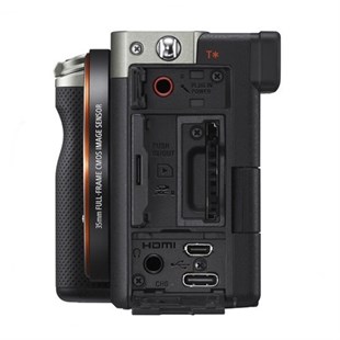 Sony A7C 20mm f/1.8 G Lens Kit