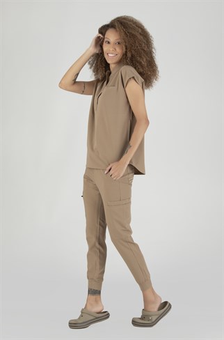 Elegante Vita Bej Kadın Scrubs Üst - Medikal Giyim Uniform