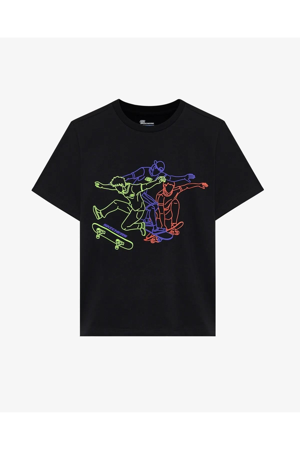 Skechers SK242068-001 B Graphic Tee Loose Fit Erkek Çocuk Spor Tişört