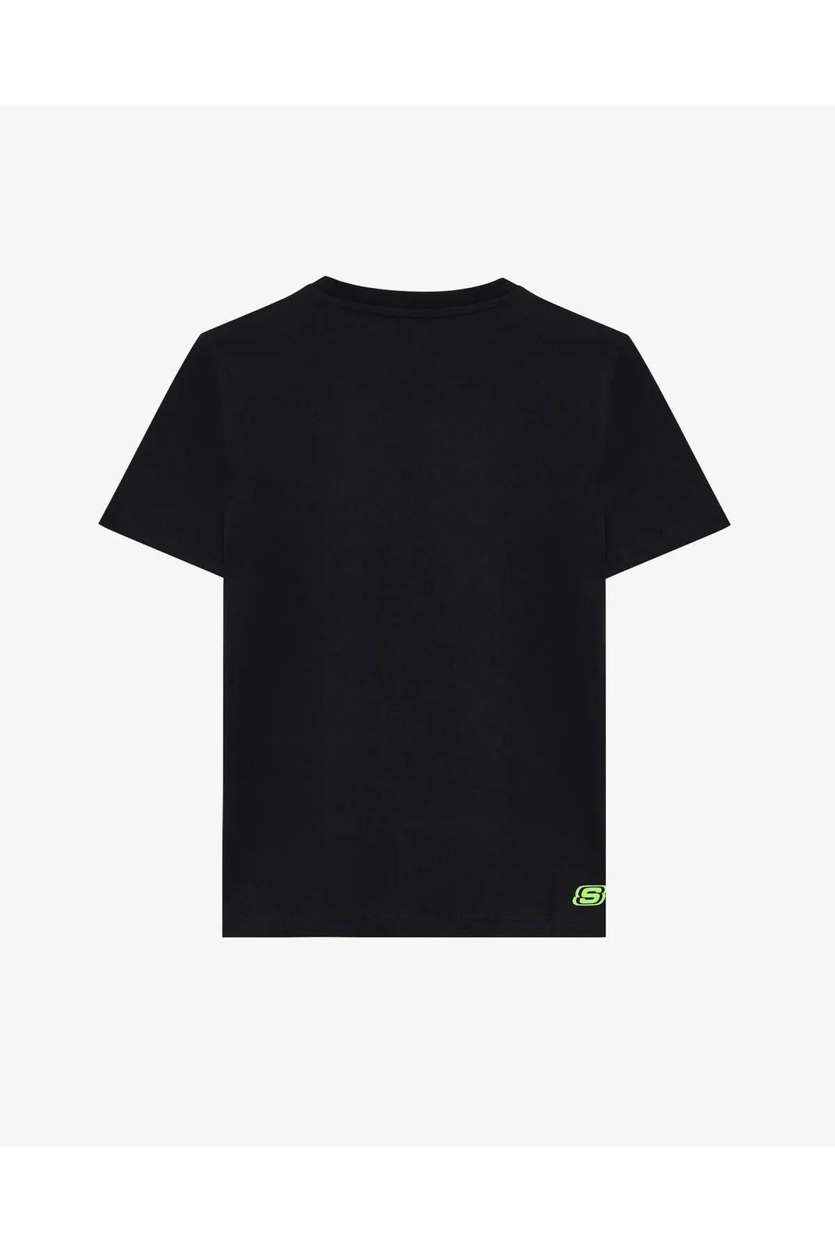Skechers SK242068-001 B Graphic Tee Loose Fit Erkek Çocuk Spor Tişört