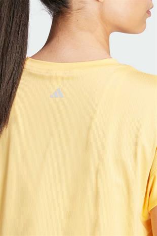 Adidas IS2982 Studio Kadın Tişört