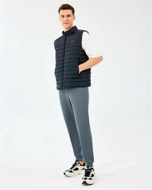 Skechers S242212-3817 M Outerwear Polar Lining Paded Erkek Yelek