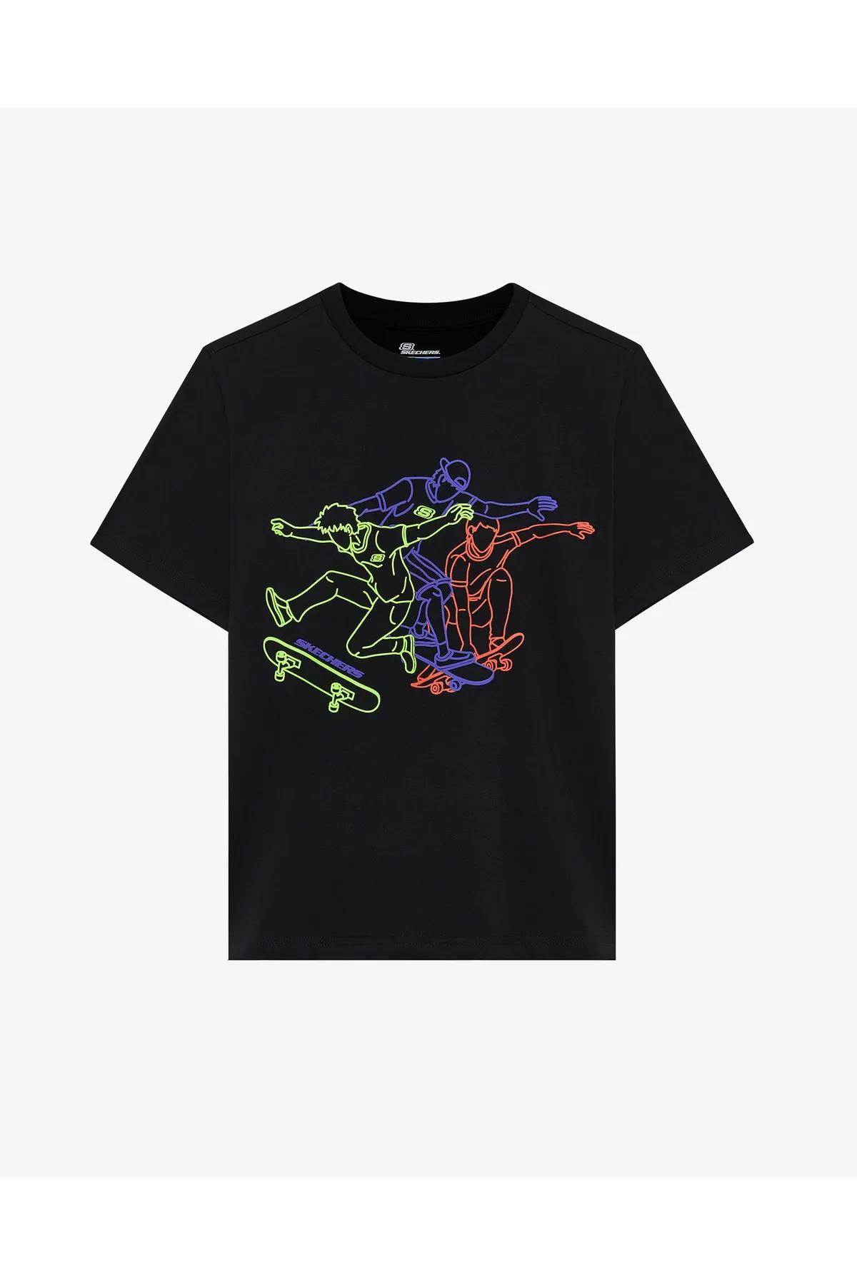 Skechers SK242068-001 B Graphic Tee Loose Fit Erkek Çocuk Spor Tişört