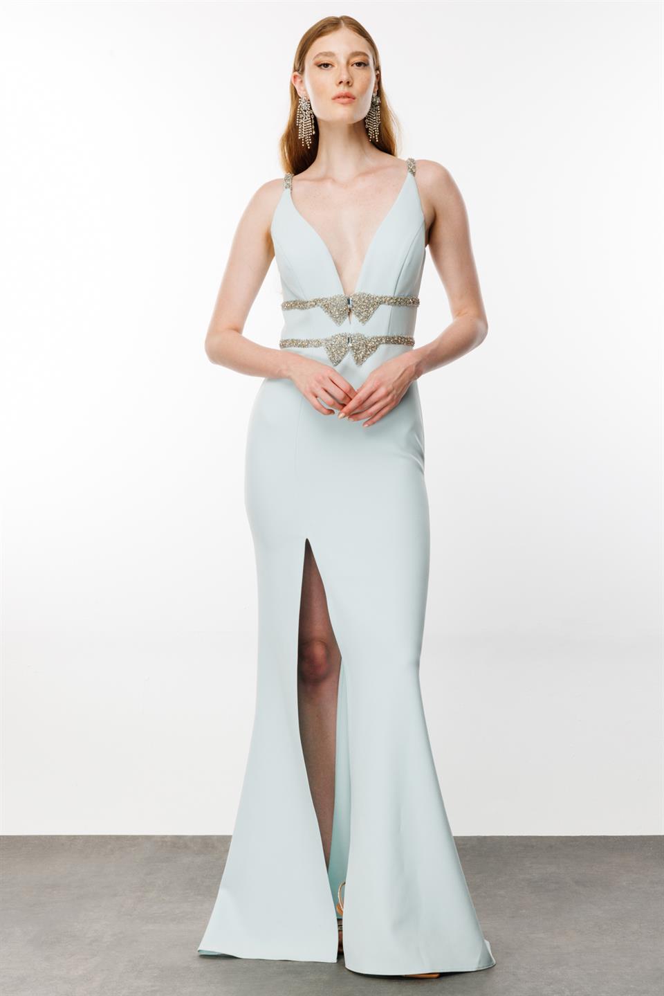 Derin V Yaka Beli İşlemeli Uzun Elbise Mavi