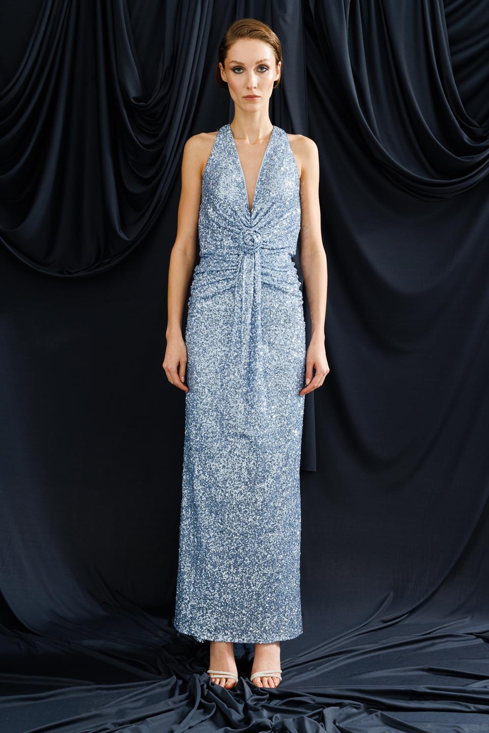  Payetli Bel ve Sırt Gül Detaylı Mavi Elbise