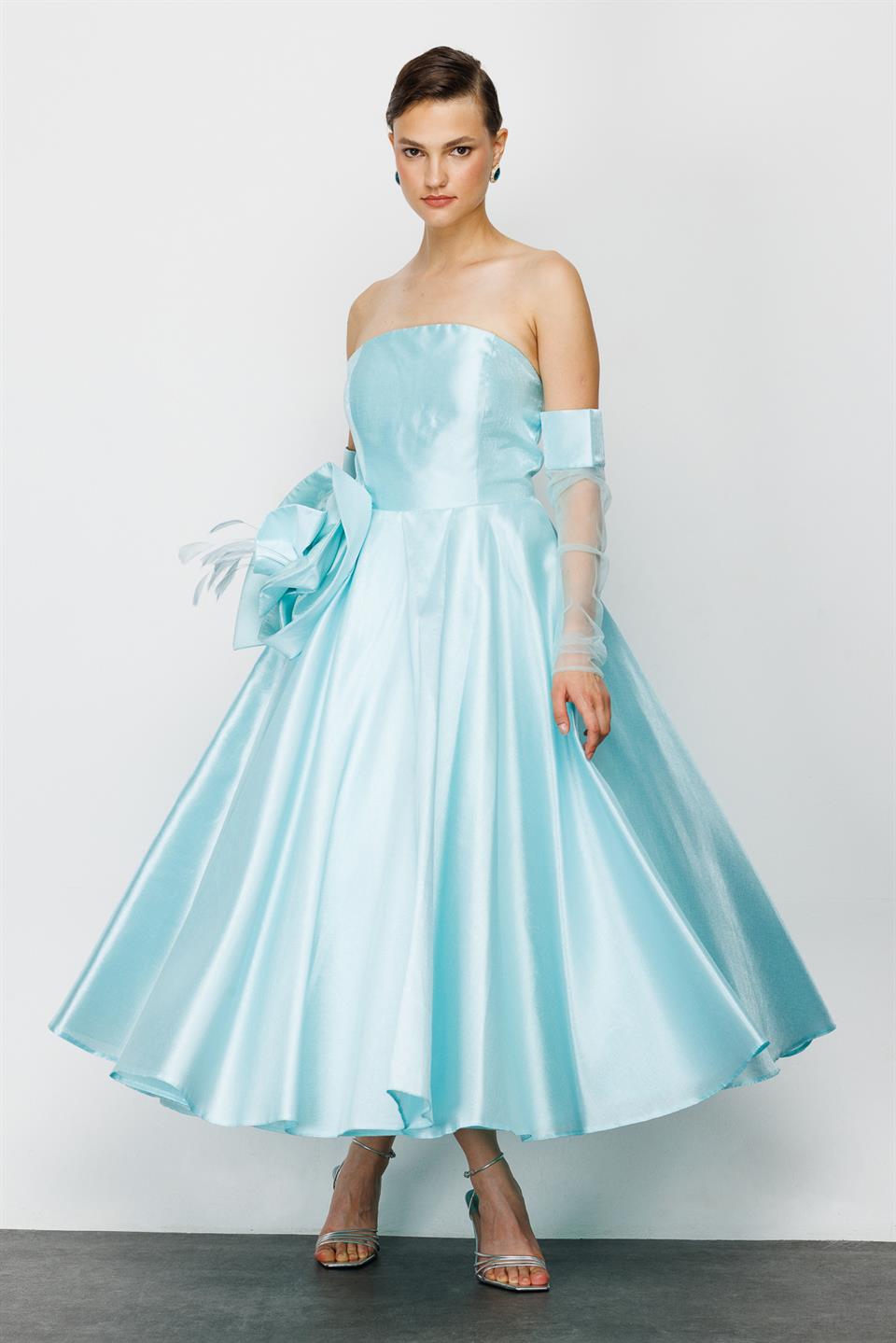 Nefeli Womens Rose Detailed Blue Evening Dress with Glove Accessories