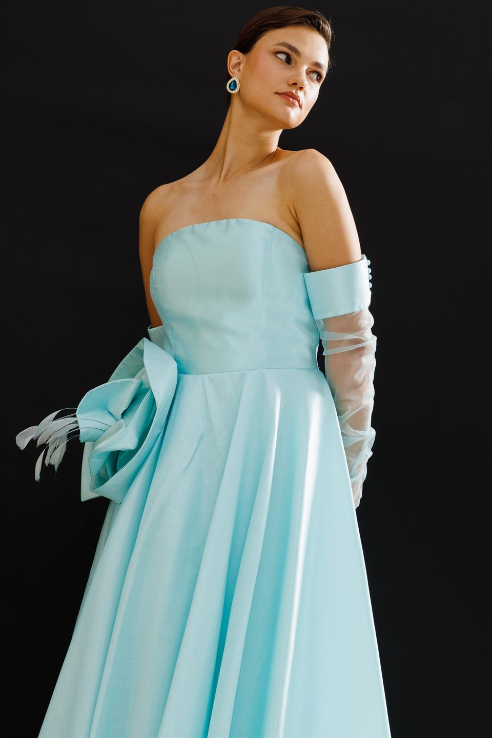 Nefeli Womens Rose Detailed Blue Evening Dress with Glove Accessories