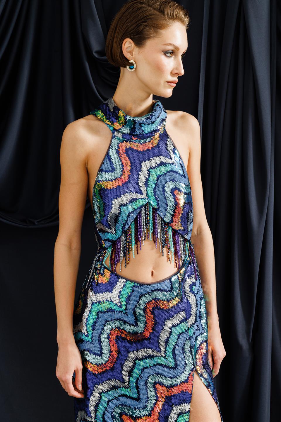 Bel ve Sırt Dekolte Detaylı Özel Payet İşlemeli Abiye