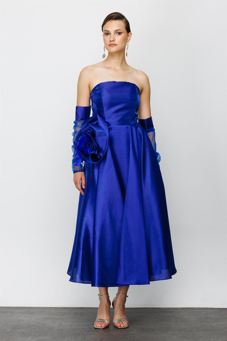 Nefeli Womens Rose Detailed Dark Blue Evening Dress with Glove Accessories