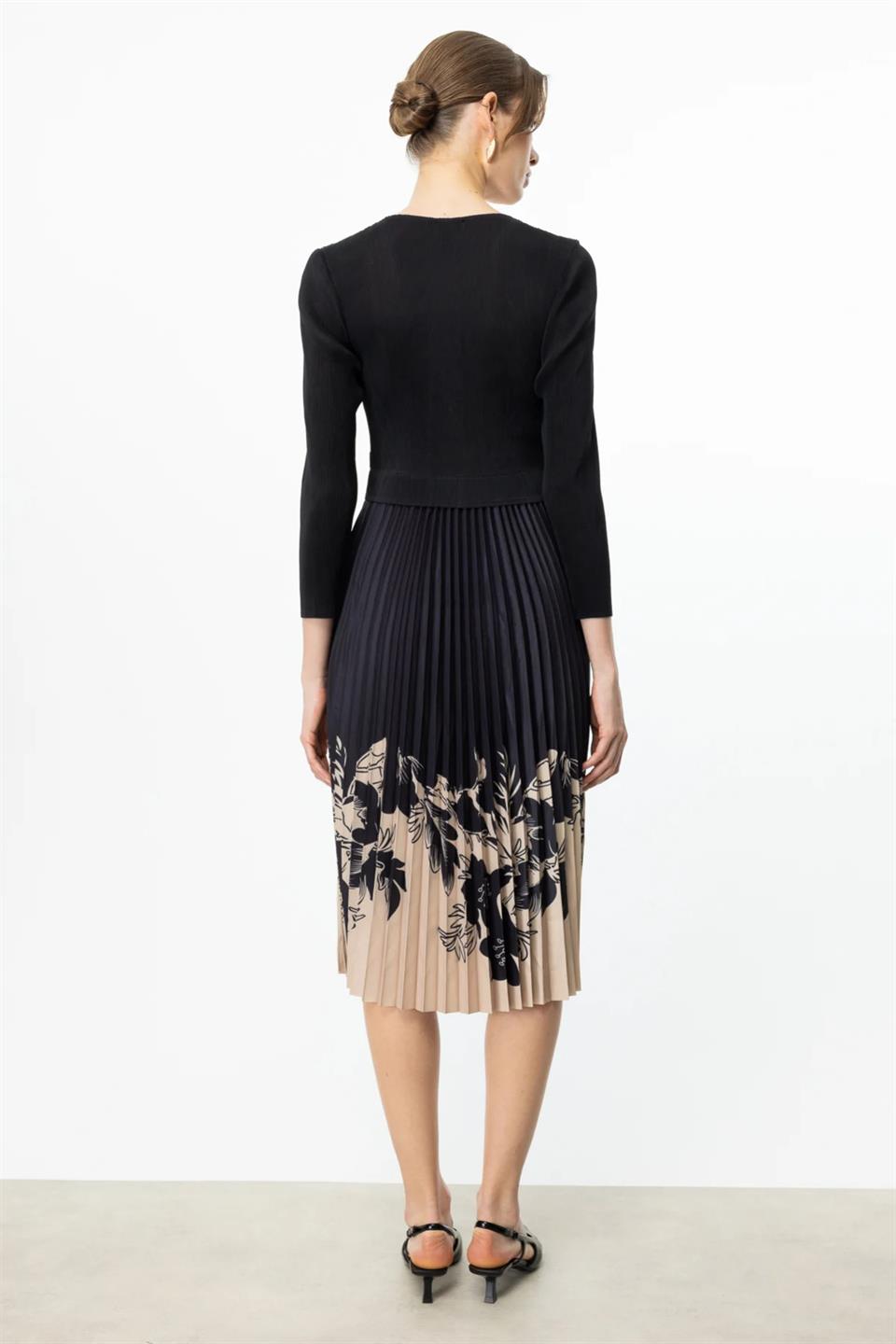 Accordion Fabric Patterned Dress BLACK