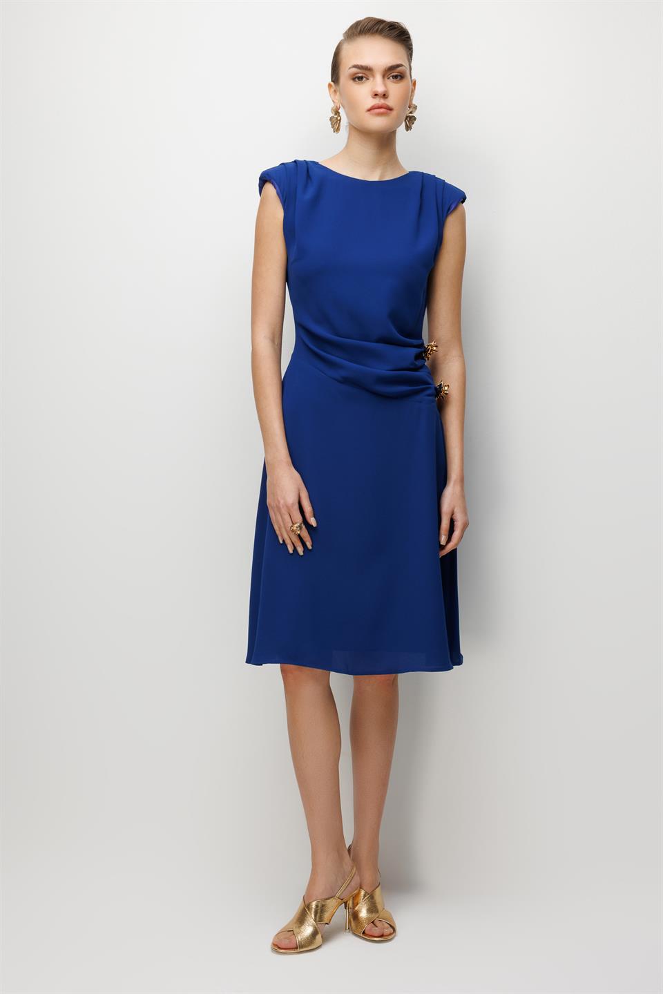 Bel Aksesuar Detaylı Mini Elbise SAKS