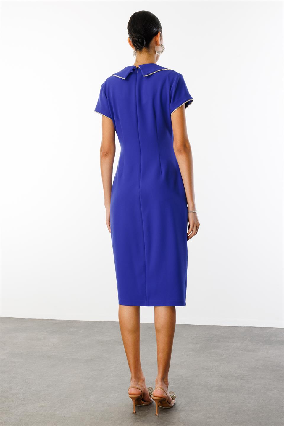 Bel Taş Şerit Büzgü Detay Kruvaze Elbise MOR