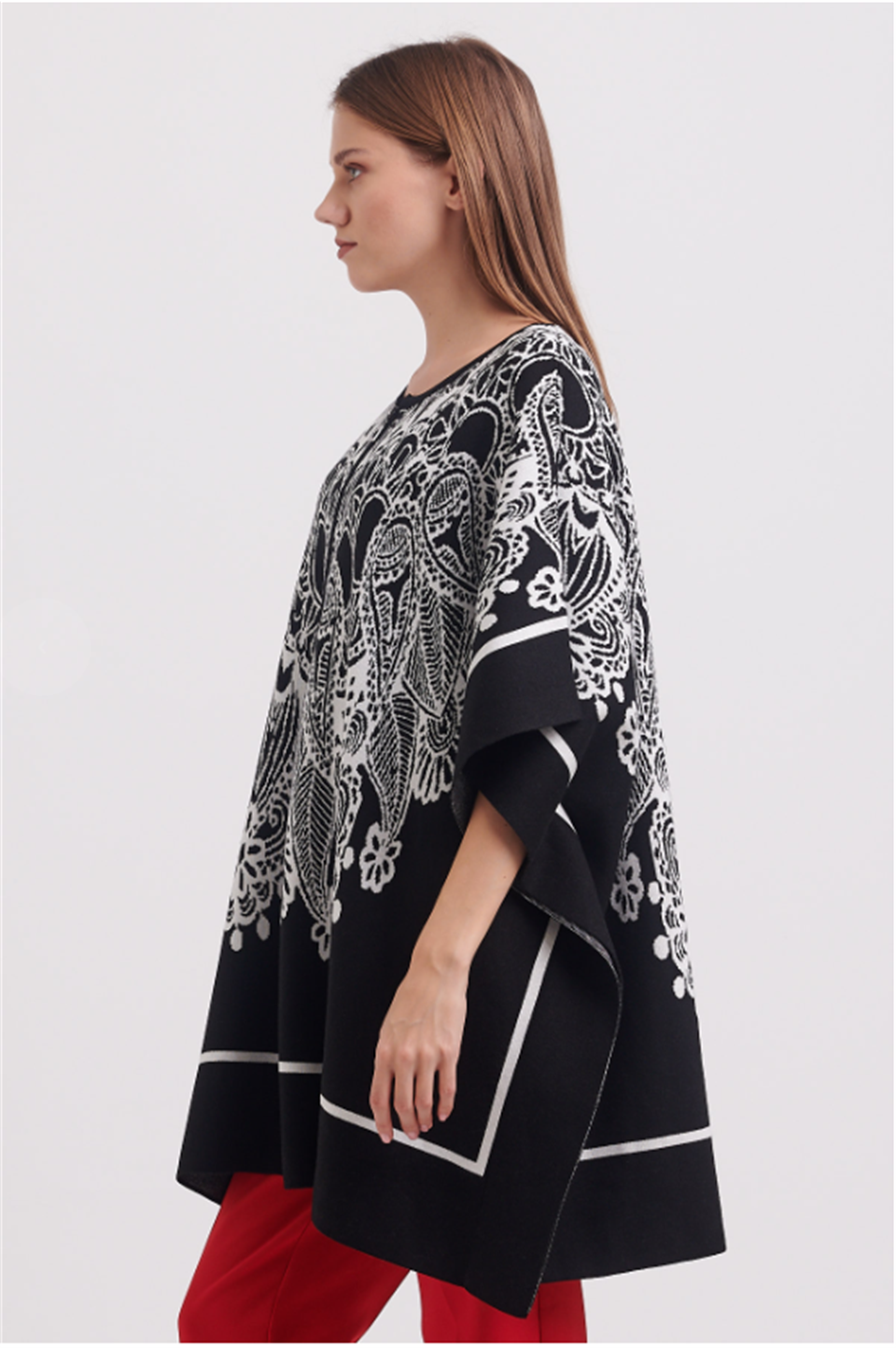 LARGE PATTERNED ZIPPER PONCHO BLACK