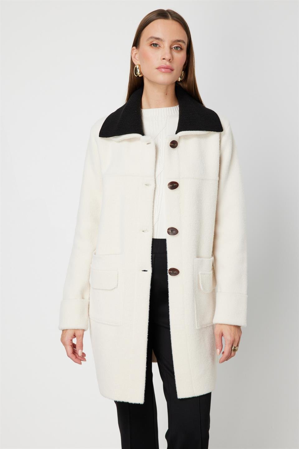 Büyük Yakalı Düğmeli Hırka TAŞ