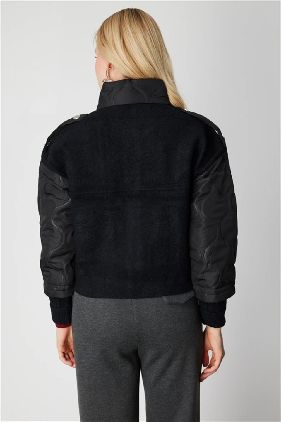 Cepleri Ve Kolları Kapitoneli Dik Yaka Mont EKRU