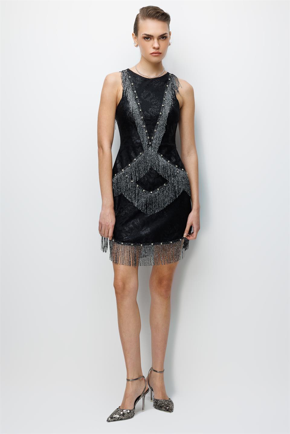 Çiçek Desenli Püskül Ve İşleme Detaylı Mini Elbise SİYAH