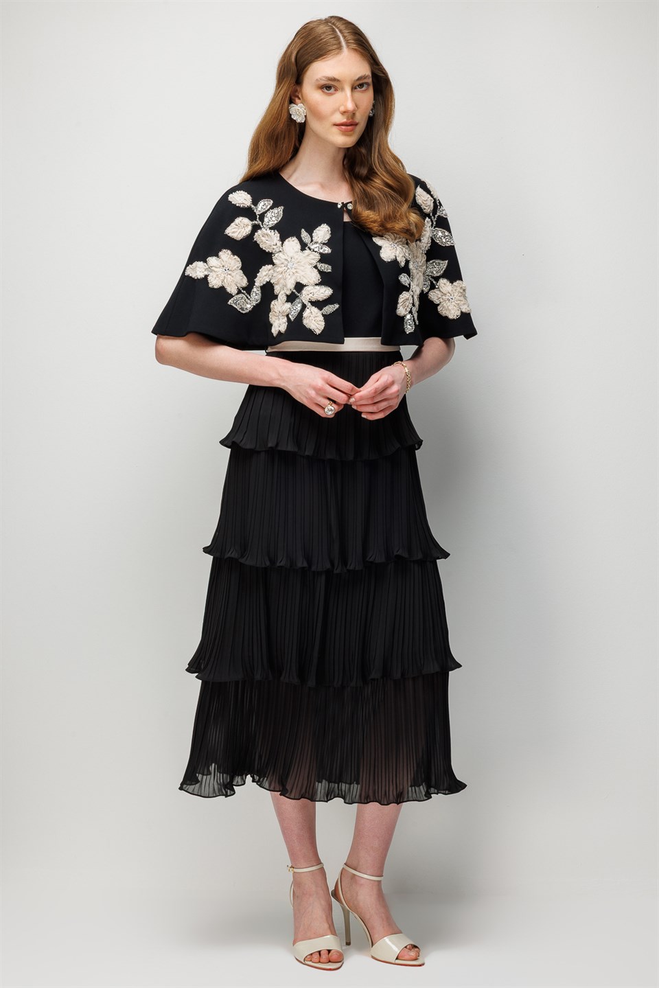 Çiçek Nakışlı Bolero ve Pileli Midi Elbise Takım SİYAH