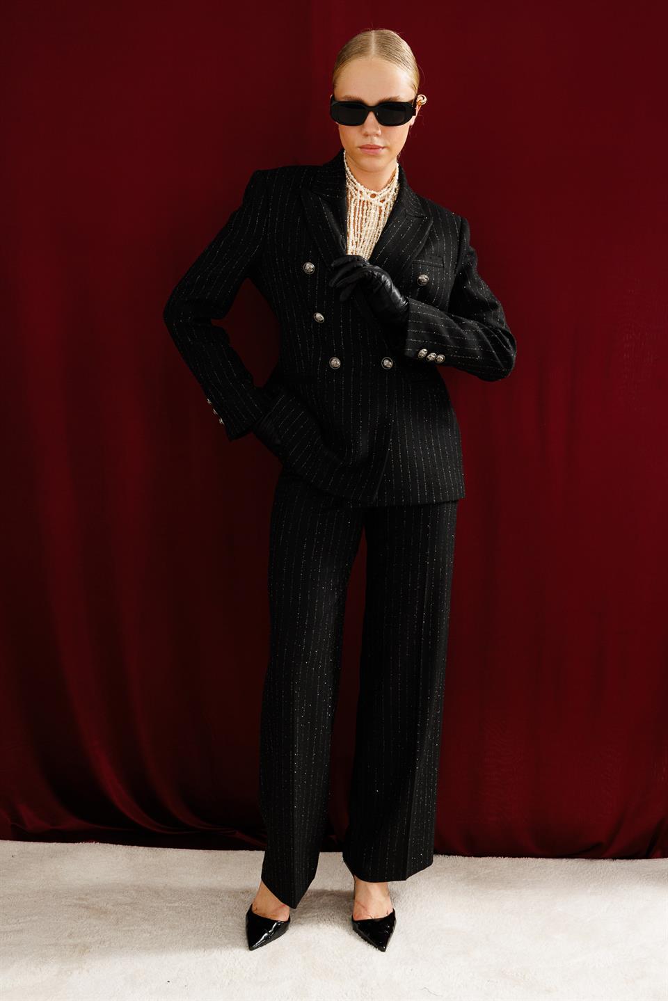 Çizgili Taşlı Takım SİYAH