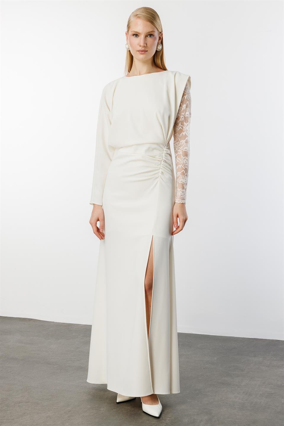 Dantel Kol Krep Yırtmaçlı Elbise EKRU