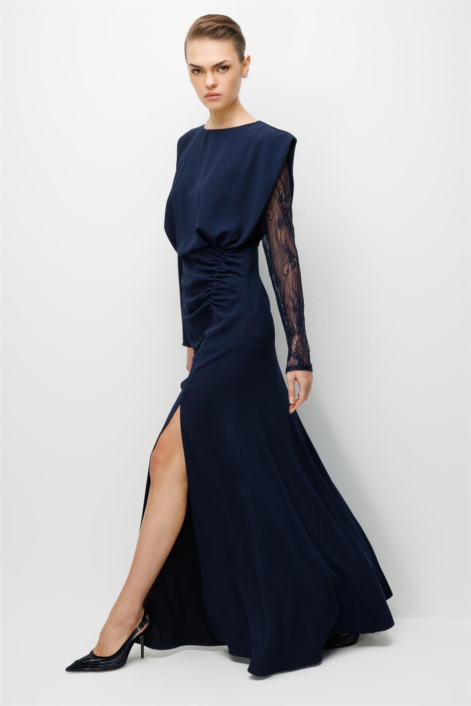 Dantel Kol Krep Yırtmaçlı Elbise LACİVERT
