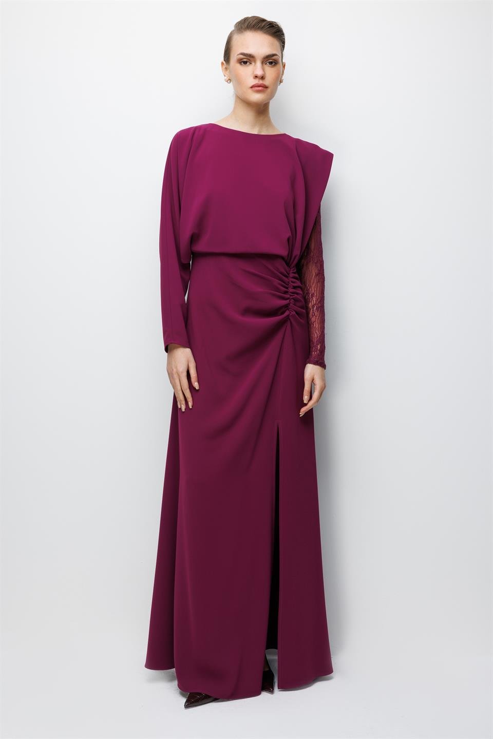 Dantel Kol Krep Yırtmaçlı Elbise MÜRDÜM