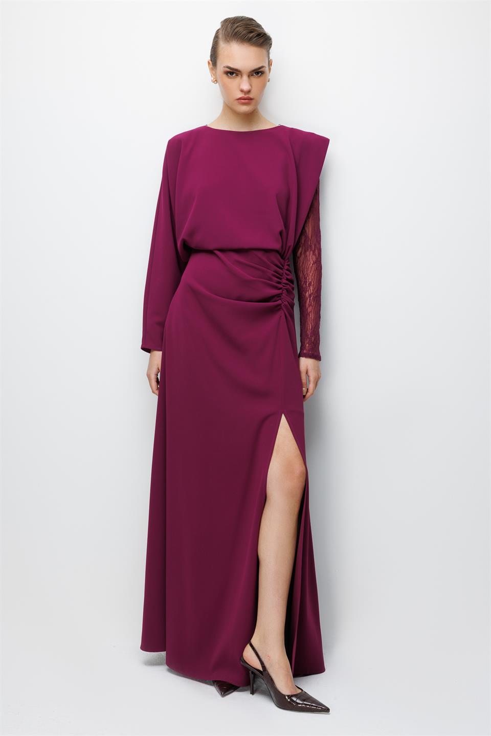 Dantel Kol Krep Yırtmaçlı Elbise MÜRDÜM