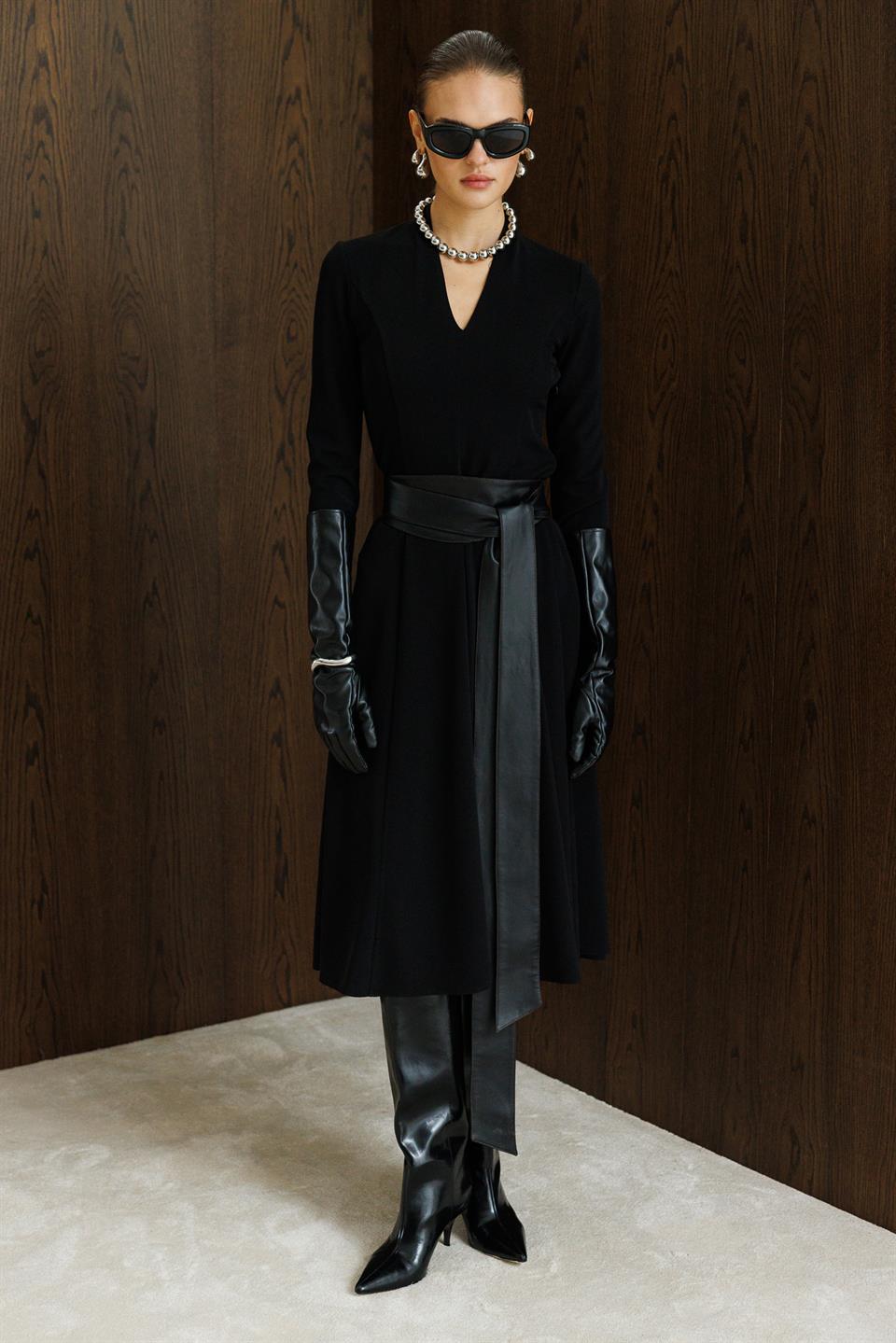 Deri Kuşaklı Örme Elbise SİYAH