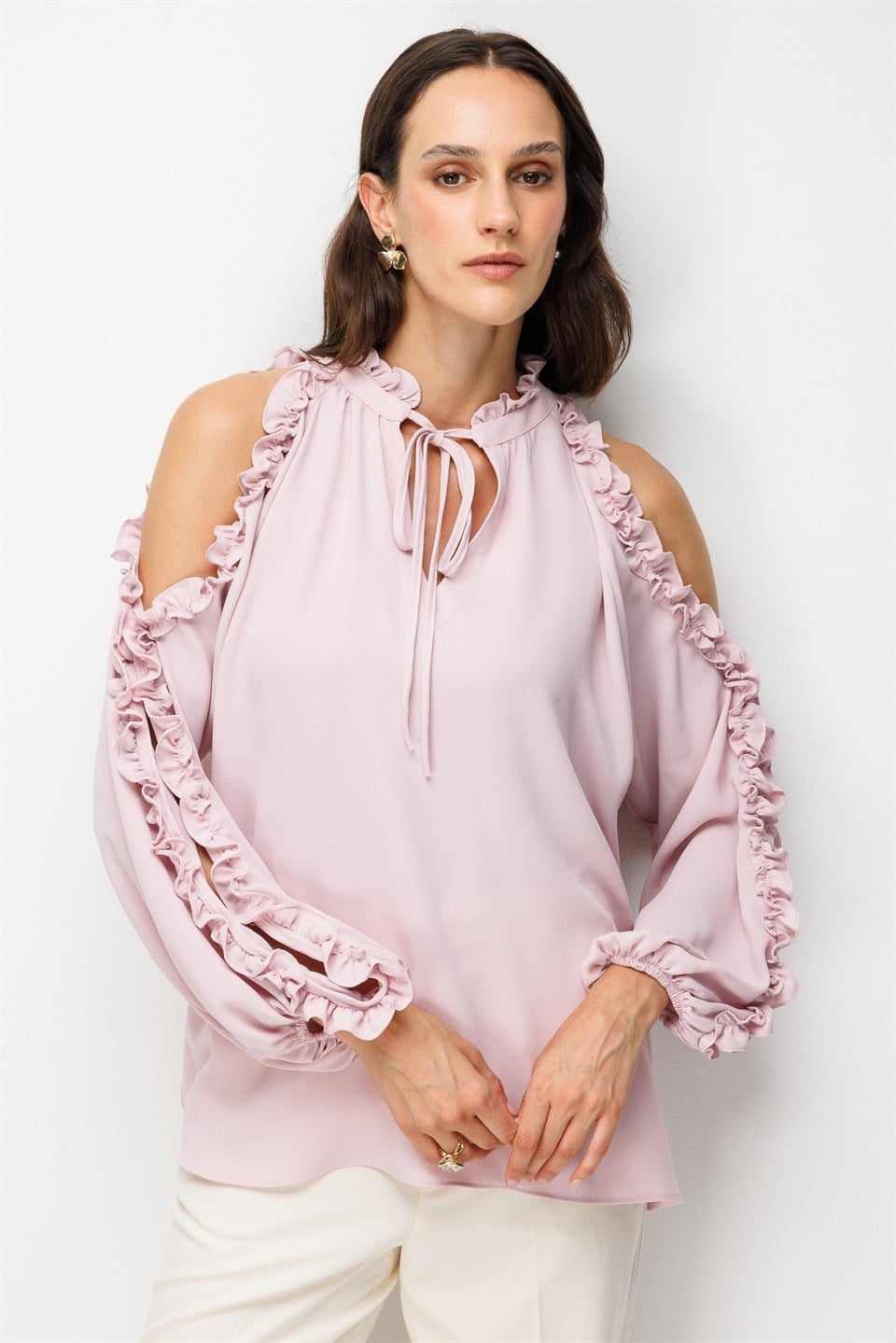 Halter Yaka Fırfır Detaylı Bluz PUDRA