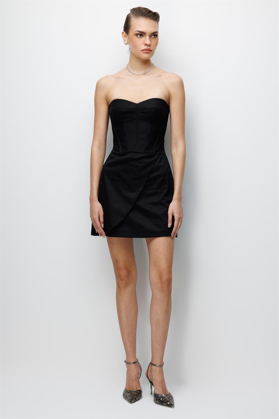 Straplez Yaka Mini Elbise SİYAH