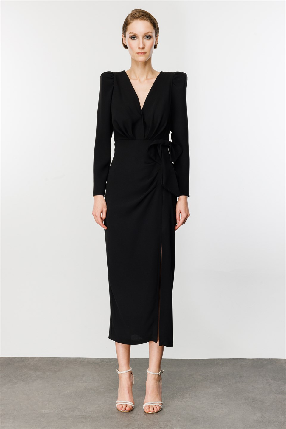 Fiyonklu Elbise SİYAH