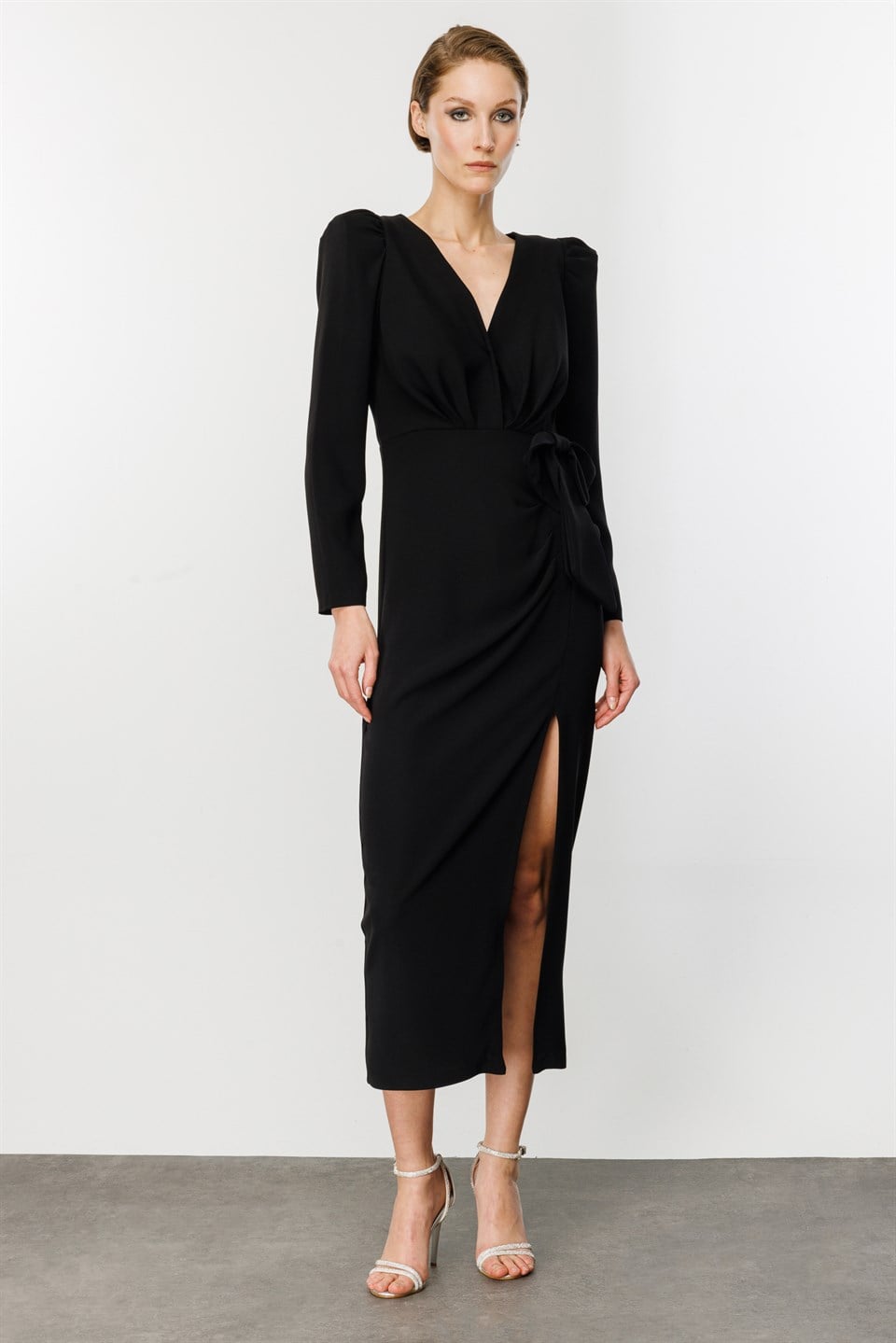 Fiyonklu Elbise SİYAH