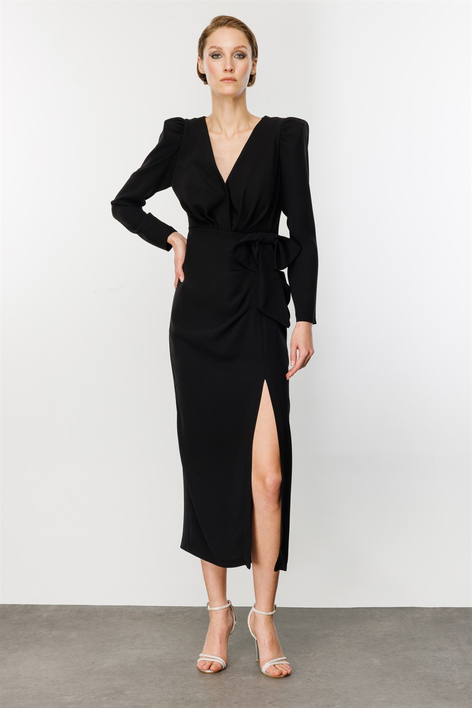 Fiyonklu Elbise SİYAH