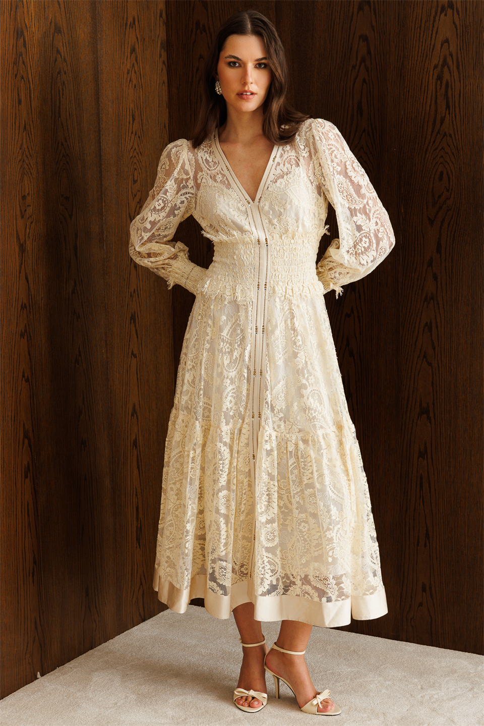 Floral Dantel Detaylı V Yaka Elbise EKRU
