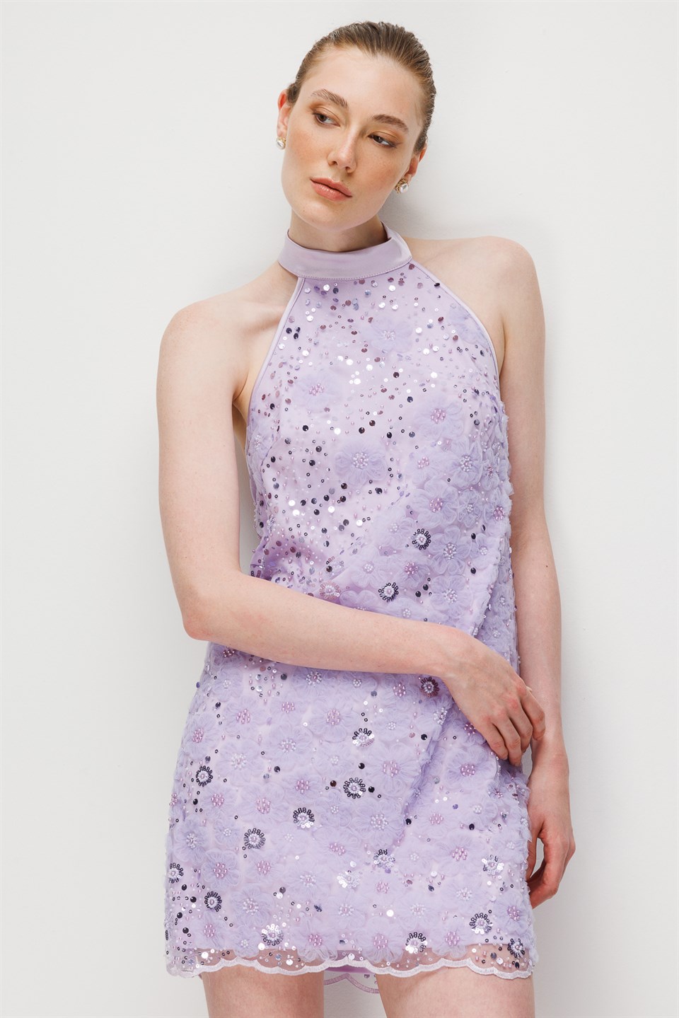 Floral İşlemeli Halter Yaka Mini Abiye Elbise LİLA