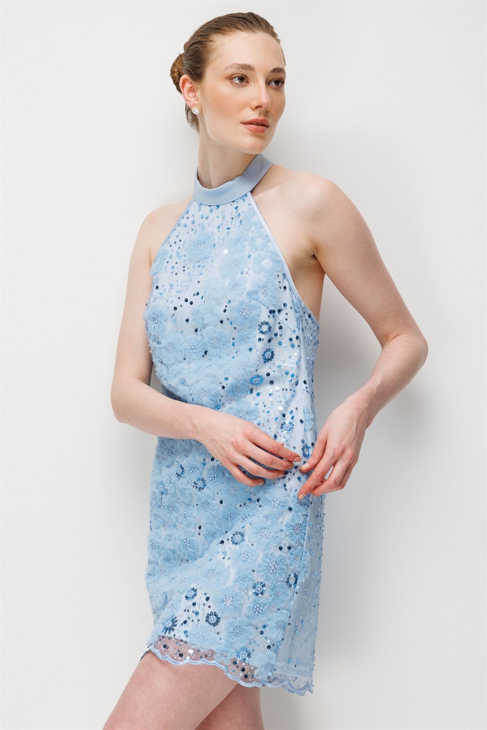 Floral İşlemeli Halter Yaka Mini Abiye Elbise MAVİ