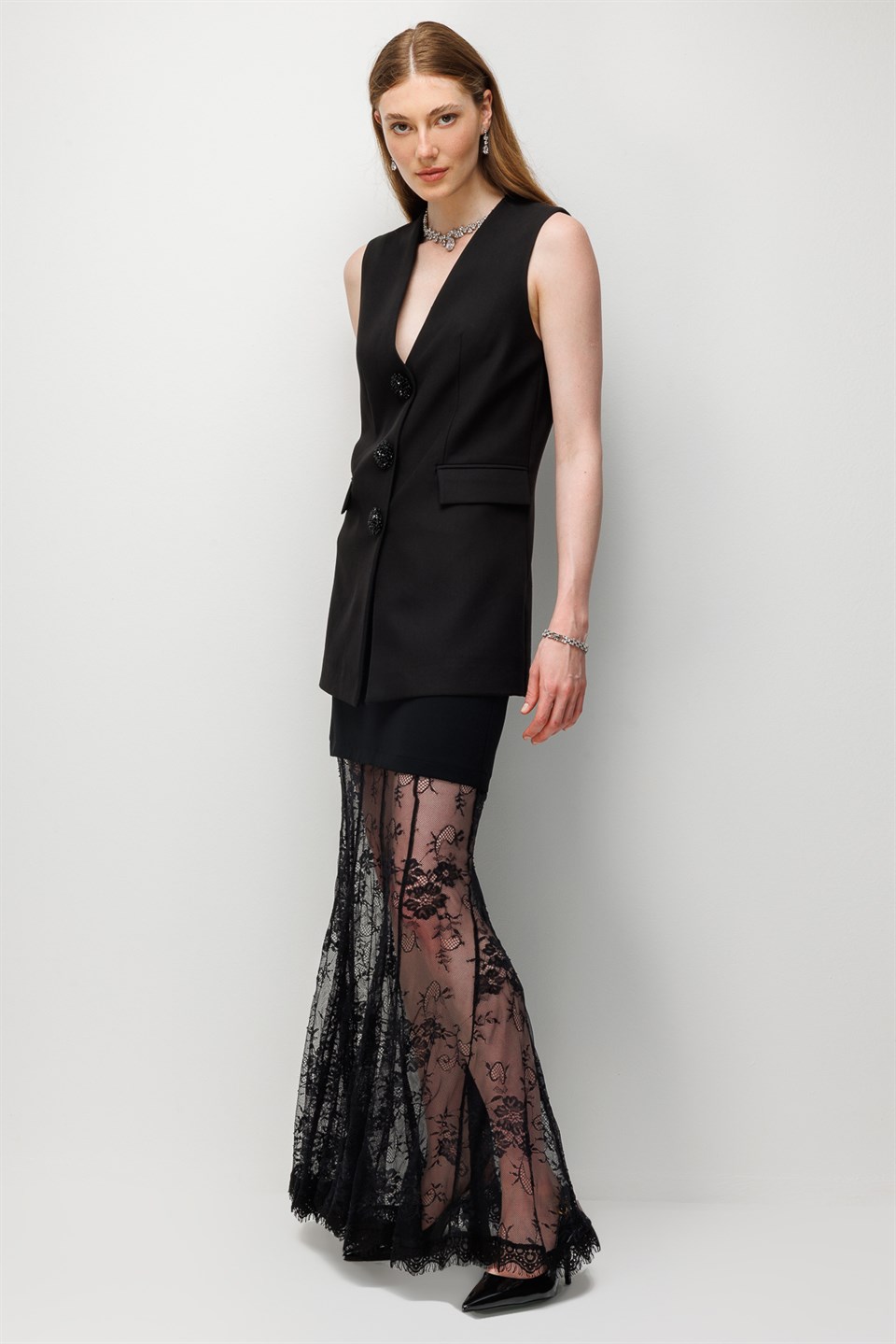 French Lace Detailed Skirt - BLACK