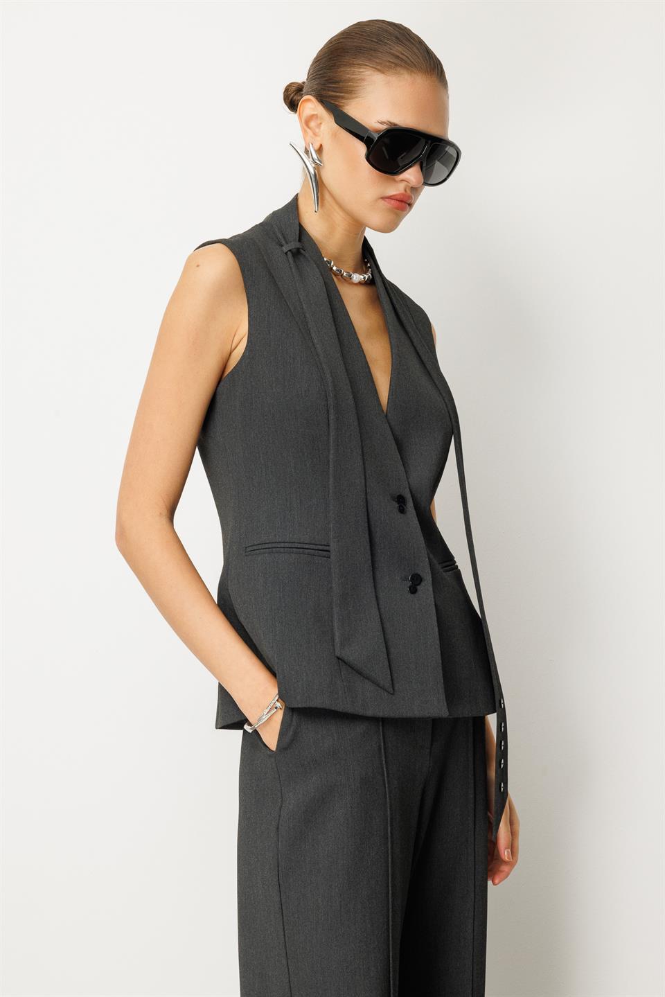 Fular Detaylı Yelek ANTRASİT