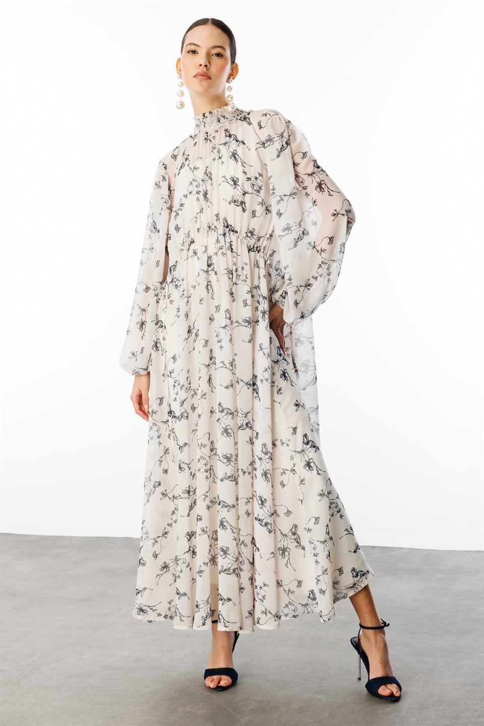 Gipe Yaka Bel Tünelli Maxi Boy Şifon  Elbise EKRU