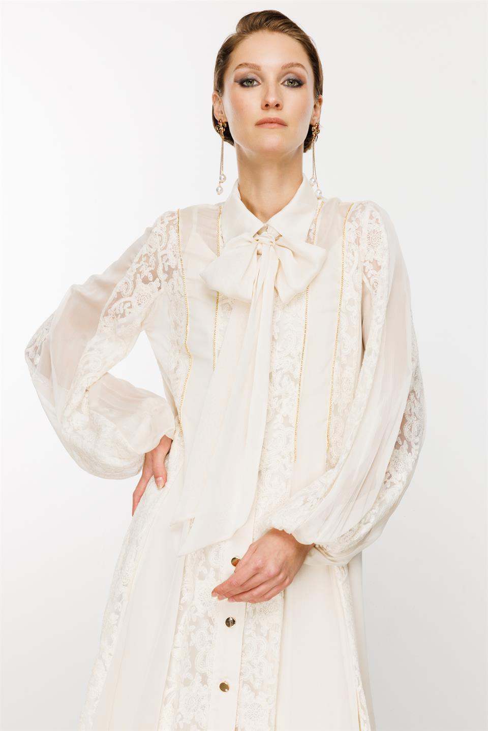 Gömlek Yaka Zincir Şeritli Maksi Elbise EKRU