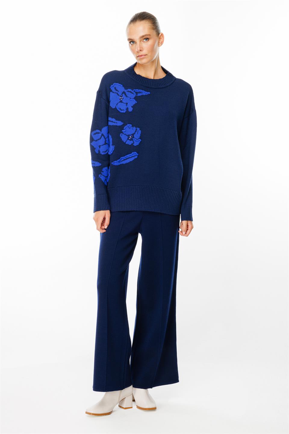 Gül Desenli Uzun Kol Yuvarlak Yaka Kazak LACİVERT