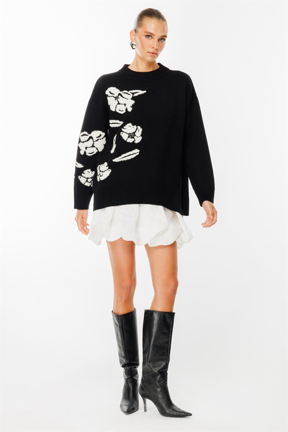 Rose Patterned Long Sleeve Round Neck Sweater