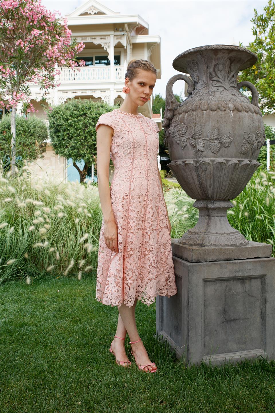 İnci İşleme Detaylı Dantel Elbise PEMBE