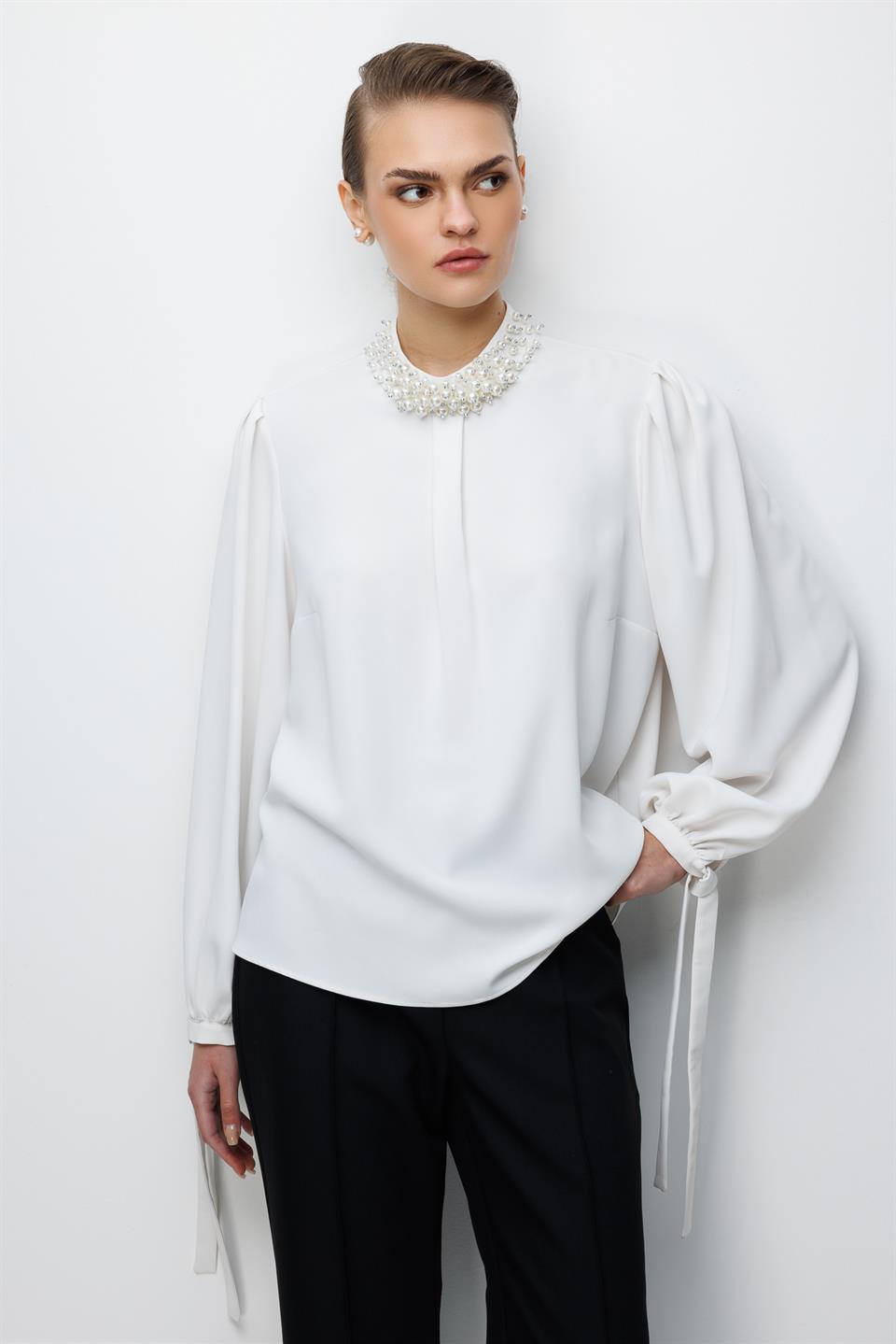 İnci İşlemeli Bluz BEYAZ