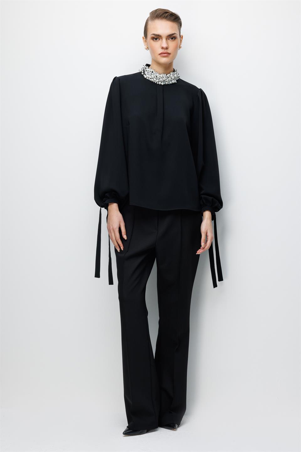 İnci İşlemeli Bluz SİYAH