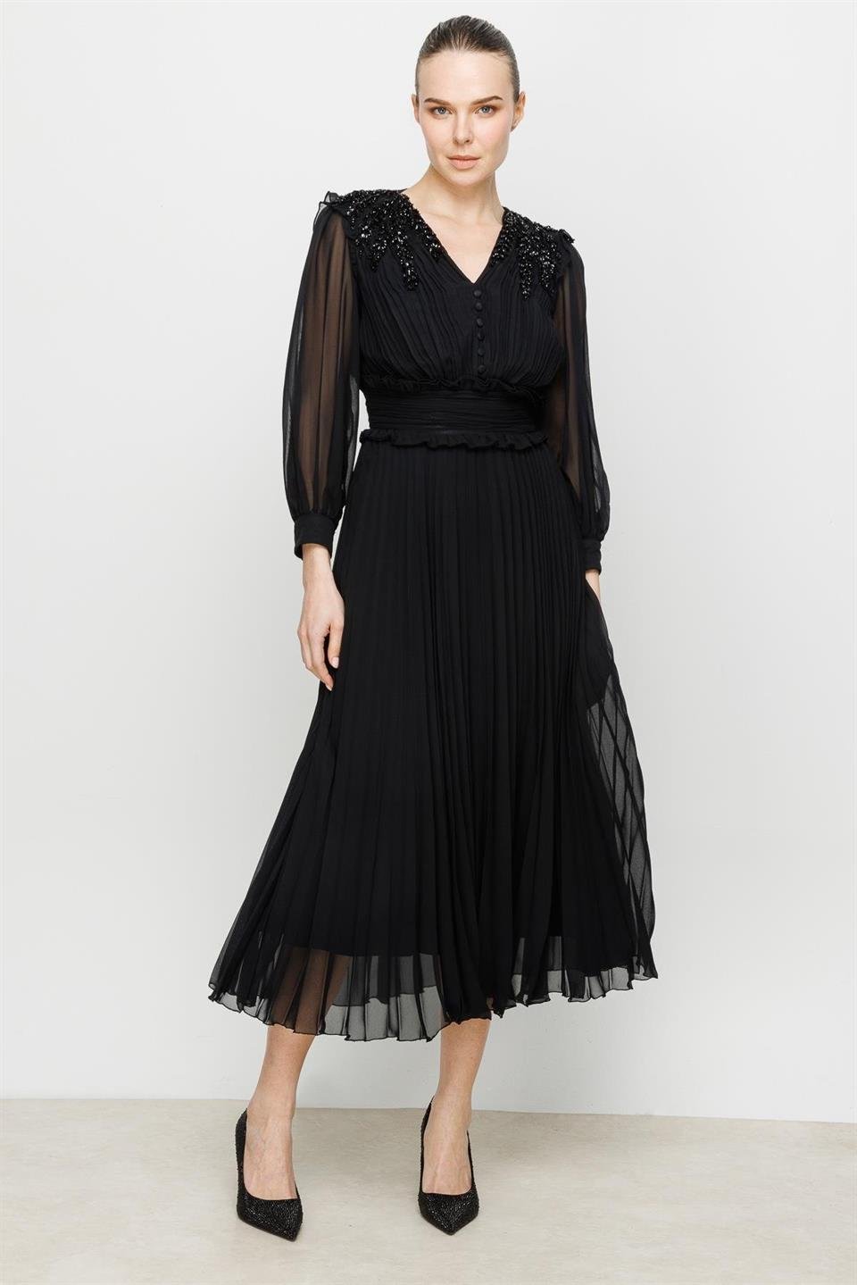 İşleme Detay Elbise SİYAH