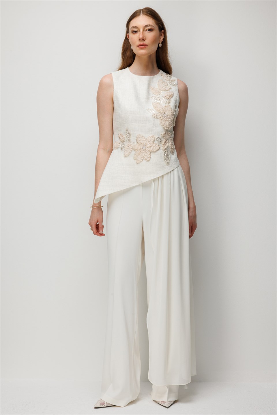 Elegant Blouse with Detailed Embroidery, Ecru