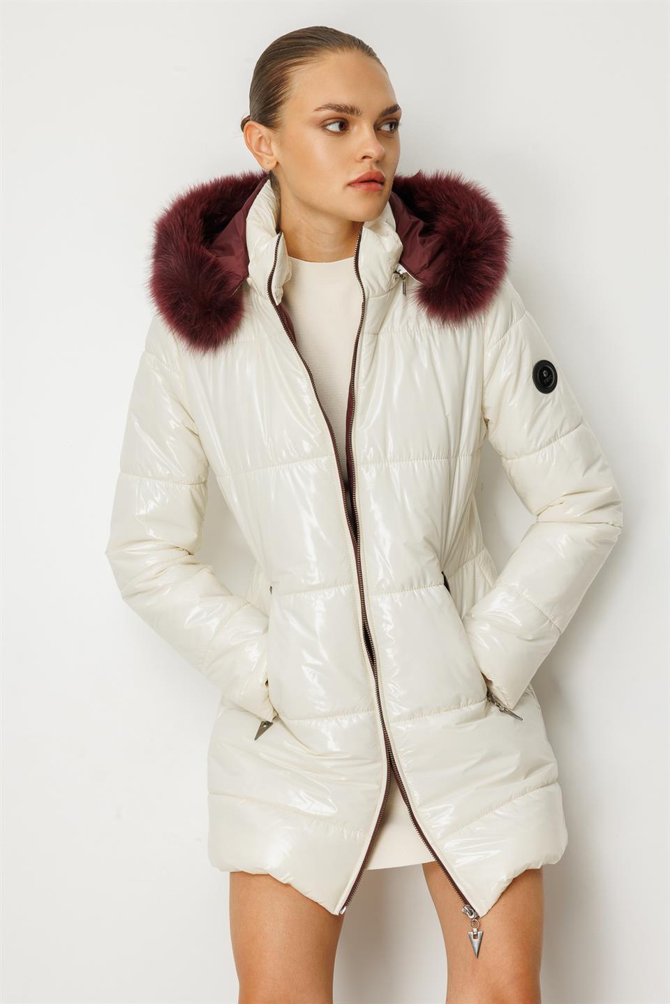 Kapişonlu Kısa Şişme Mont EKRU