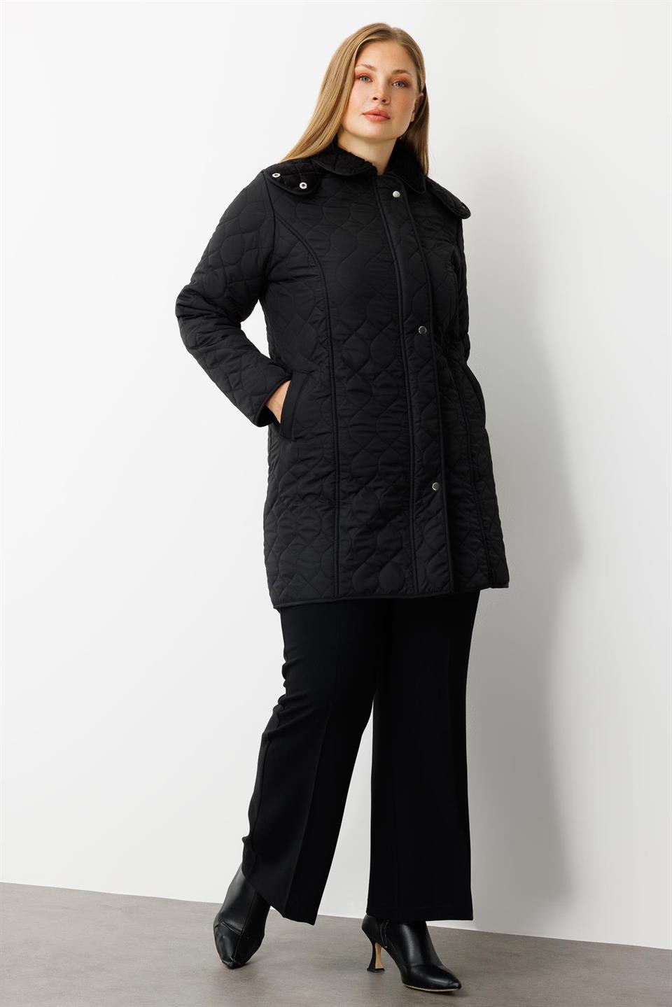 Büyük Beden Çıtçıtlı Fermuarlı Desenli Kapüşonlu Kapitone Kaban SİYAH