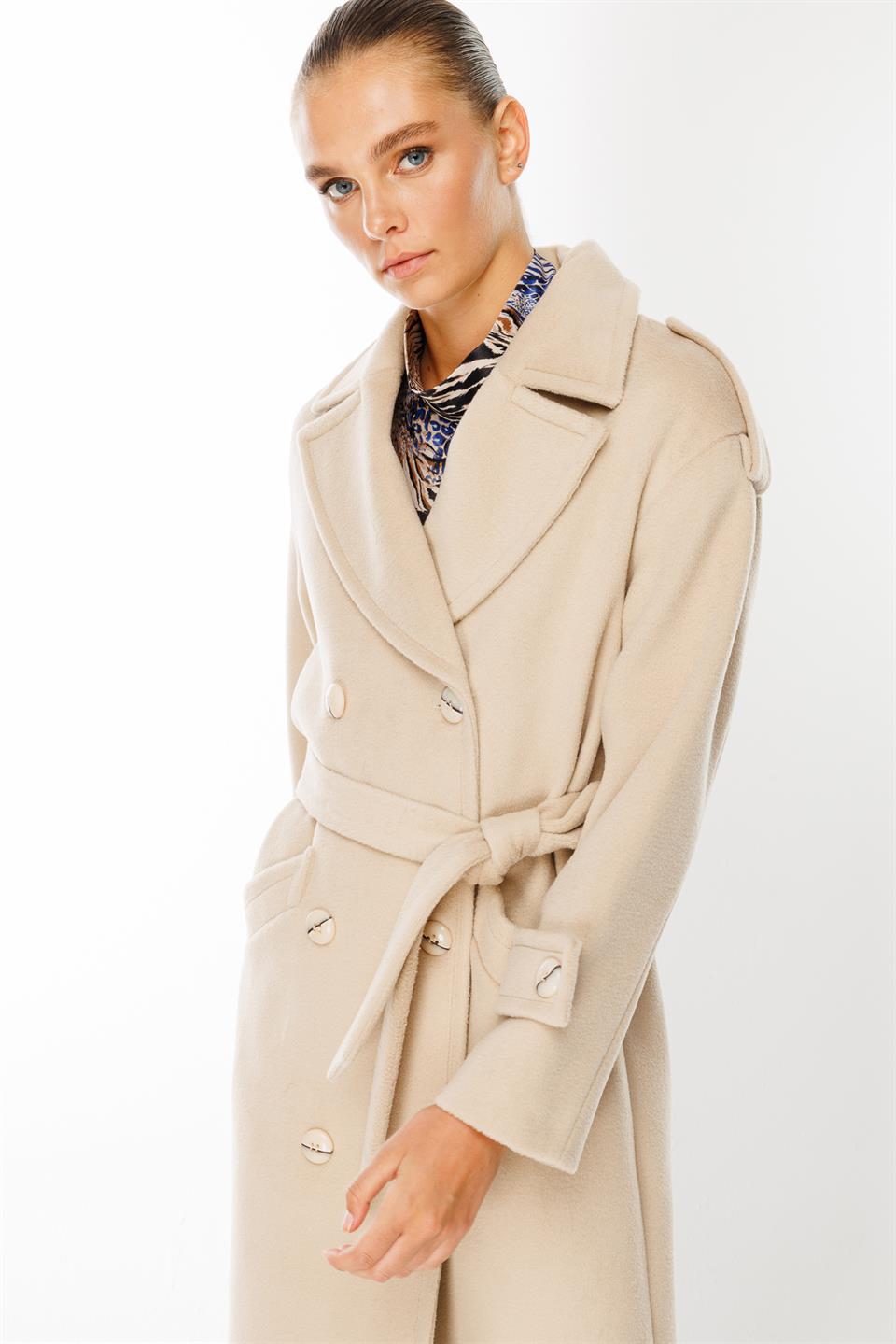 Belden Kuşaklı Kruvaze Yaka Kaşe Kaban BEJ